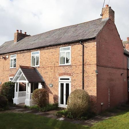 체스터 Bretton House Farm Retreat 빌라 외부 사진