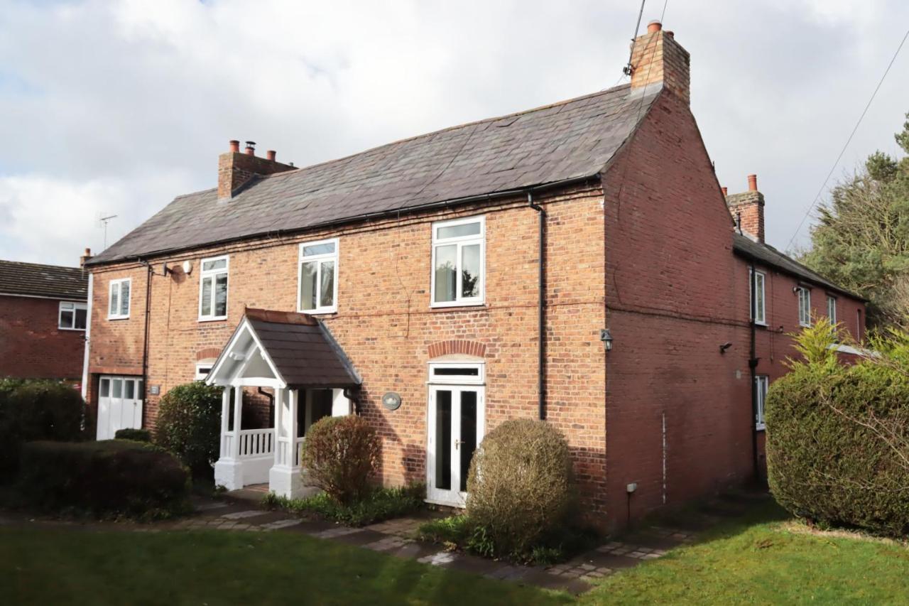 체스터 Bretton House Farm Retreat 빌라 외부 사진