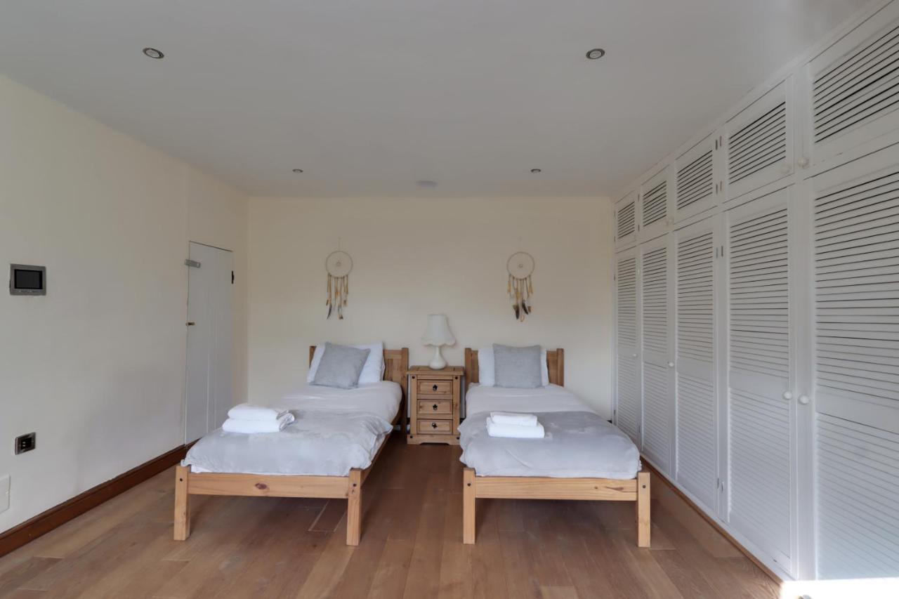 체스터 Bretton House Farm Retreat 빌라 외부 사진